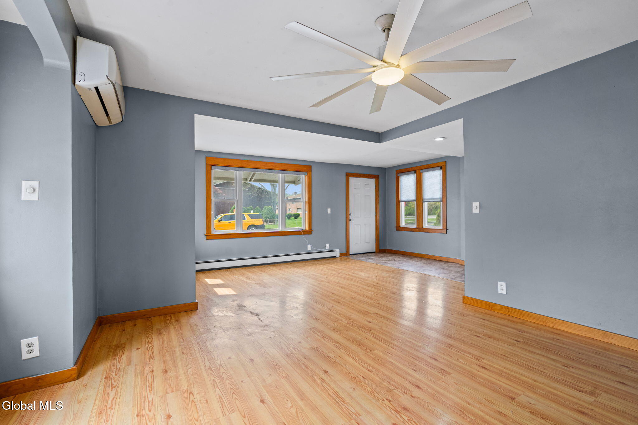 3041 Hamburg Street Schenectady NY 12303