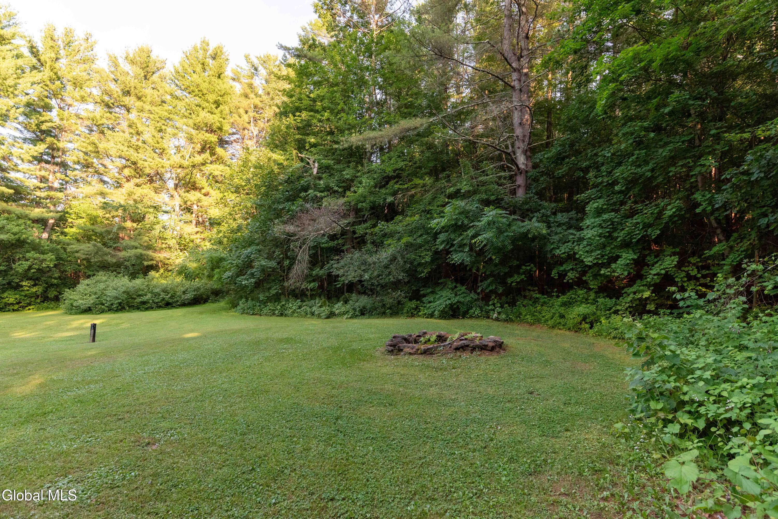 1056 New York 334 Fonda NY 12068