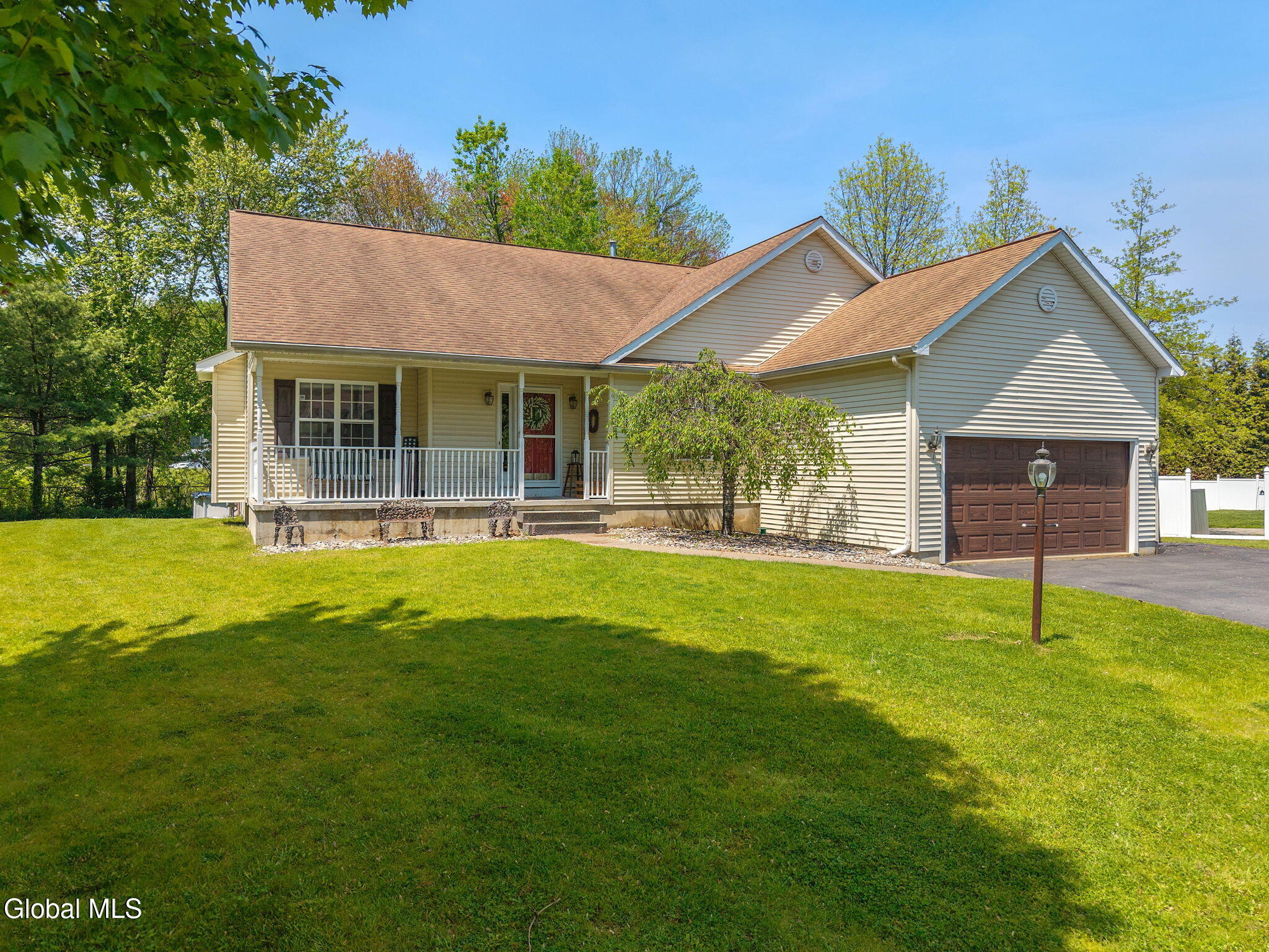 1150 Dianne Court Schenectady NY 12303