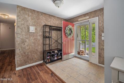1150 Dianne Court Schenectady NY 12303