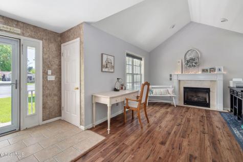 1150 Dianne Court Schenectady NY 12303