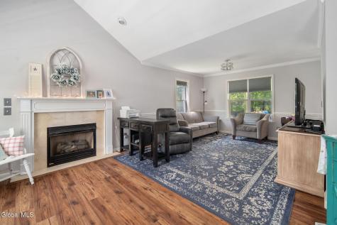 1150 Dianne Court Schenectady NY 12303