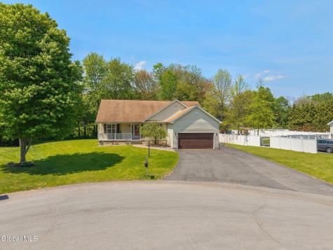 1150 Dianne Court Schenectady NY 12303