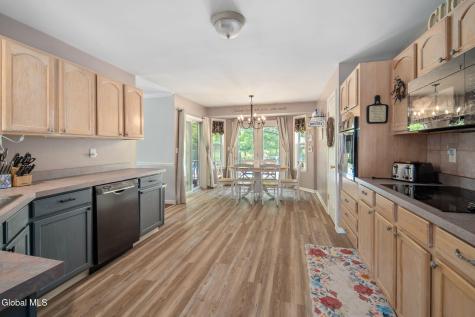 1150 Dianne Court Schenectady NY 12303