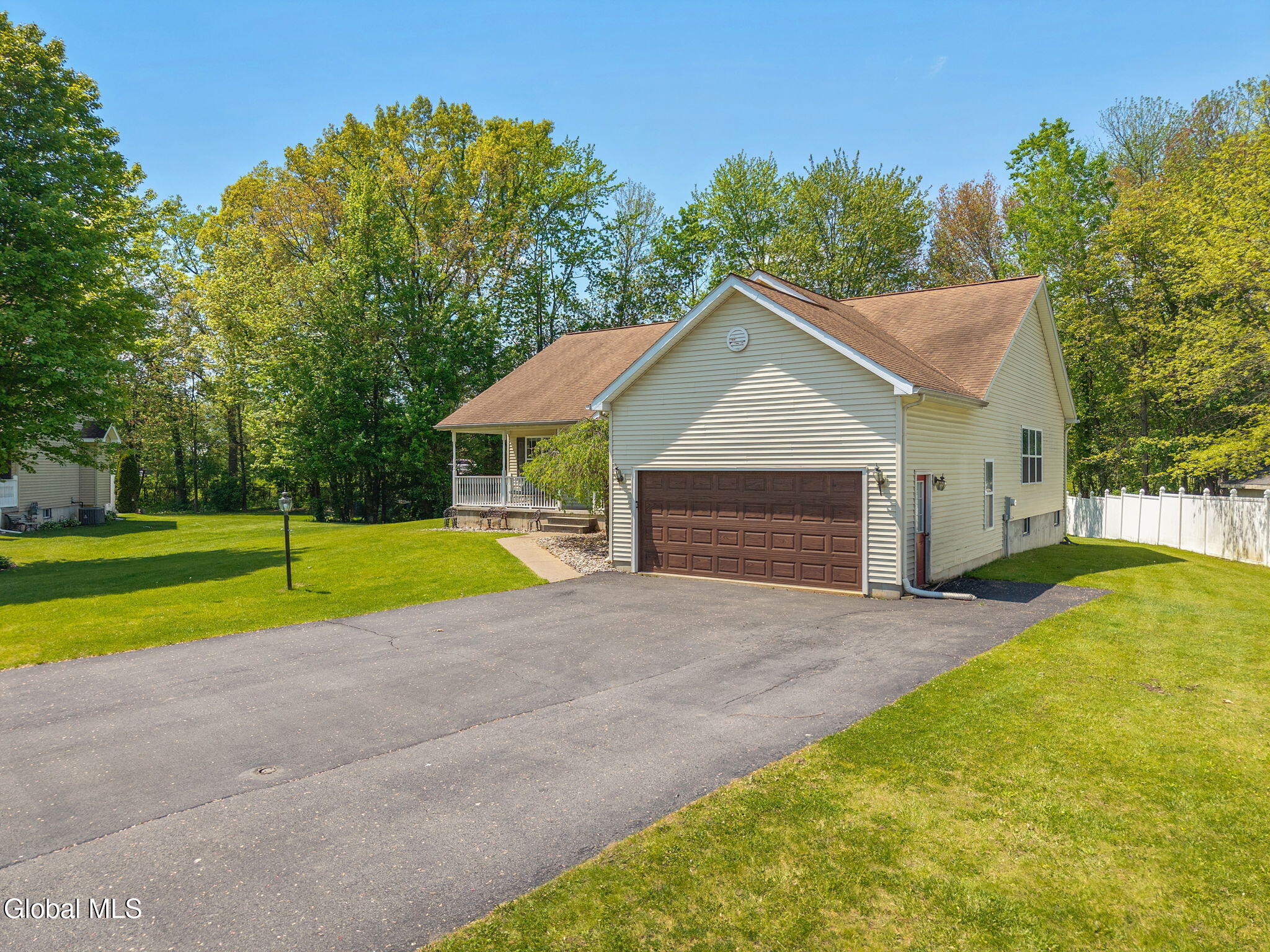1150 Dianne Court Schenectady NY 12303