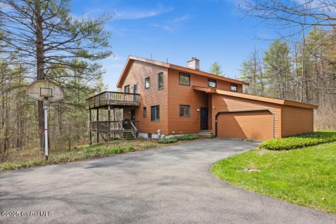 40 Indian Ladder Drive Altamont NY 12009