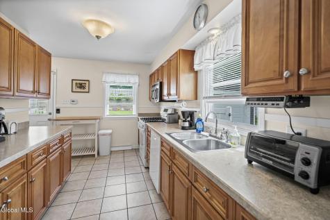 181 Shaker Park Drive Albany NY 12211