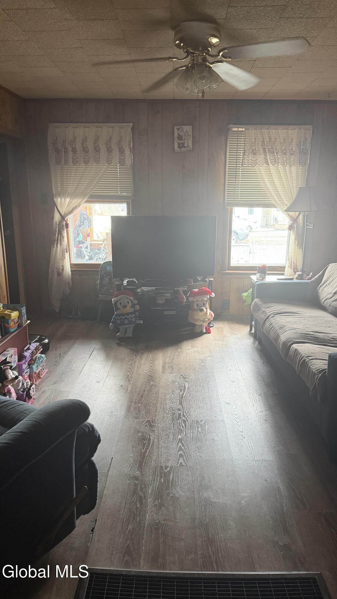 208 14th Street Watervliet NY 12189