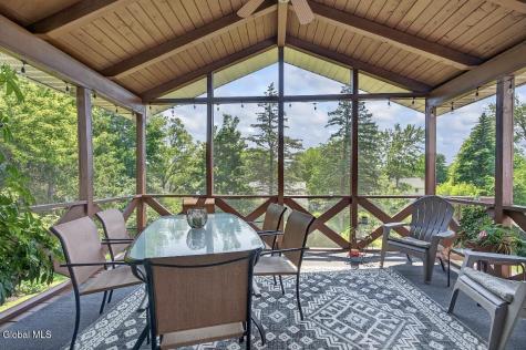 9 Mountainwood Drive Glenville NY 12302