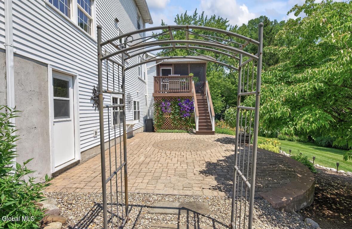 9 Mountainwood Drive Glenville NY 12302