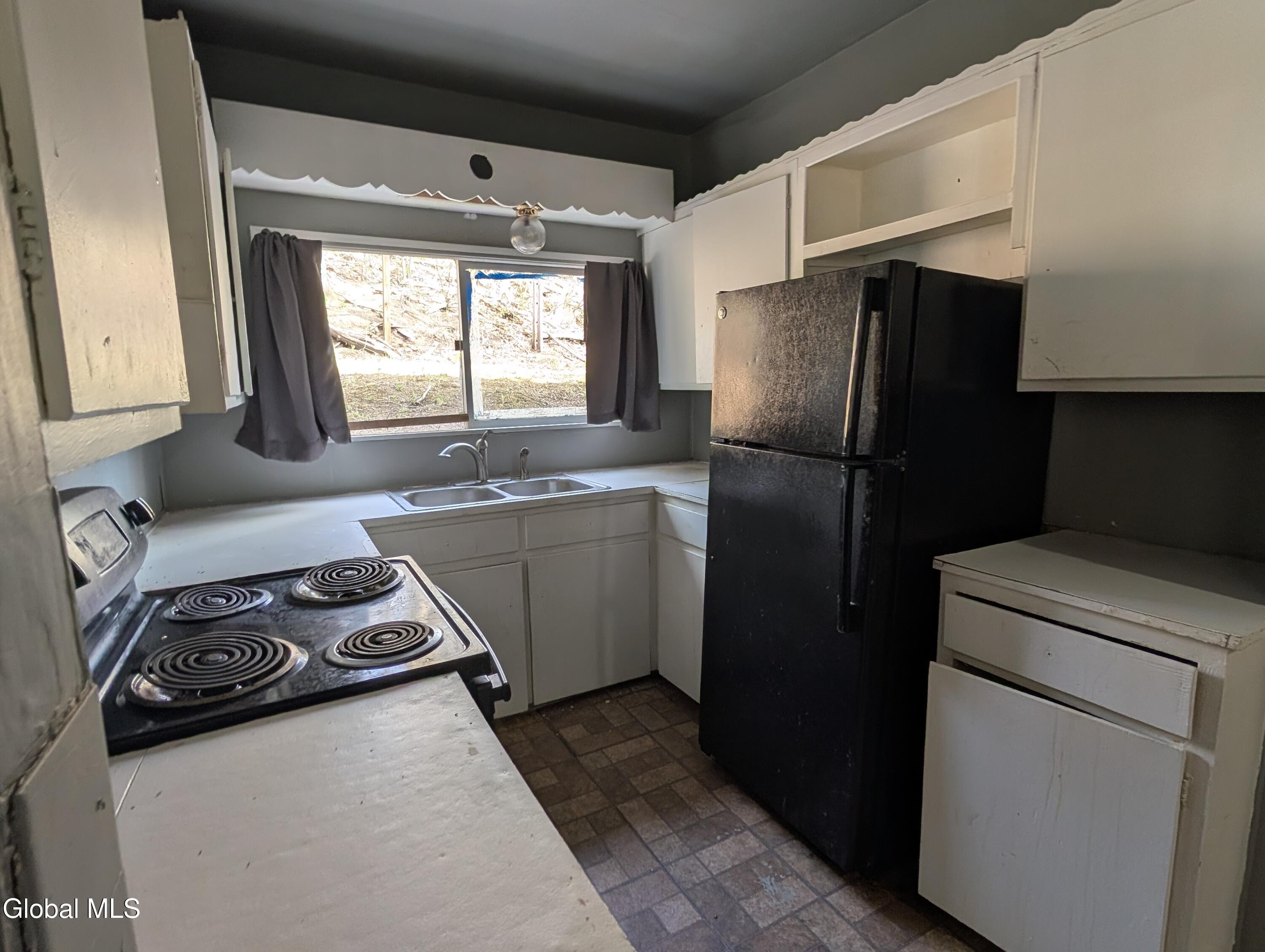 67 Montgomery Street Gloversville NY 12078