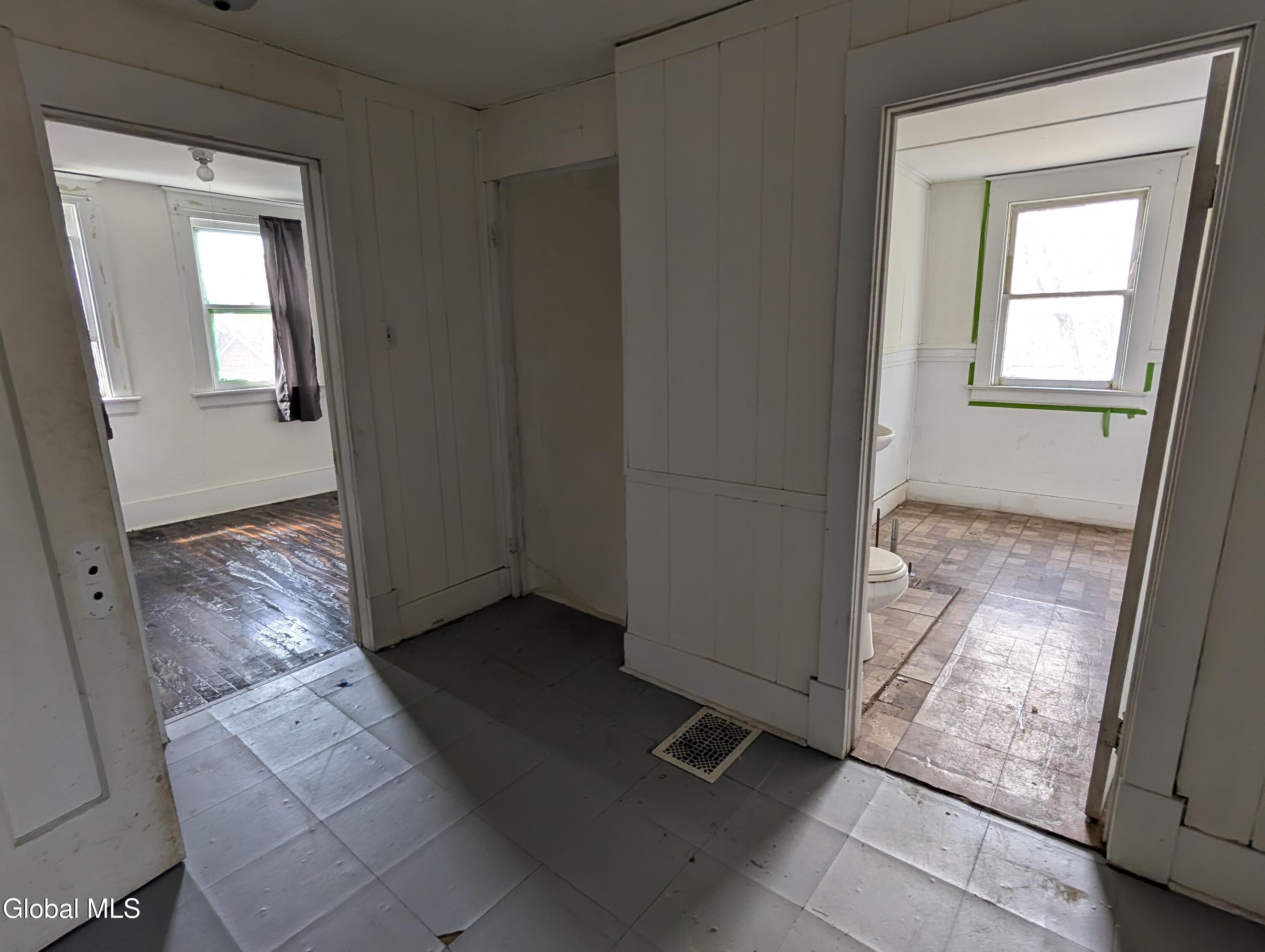 67 Montgomery Street Gloversville NY 12078