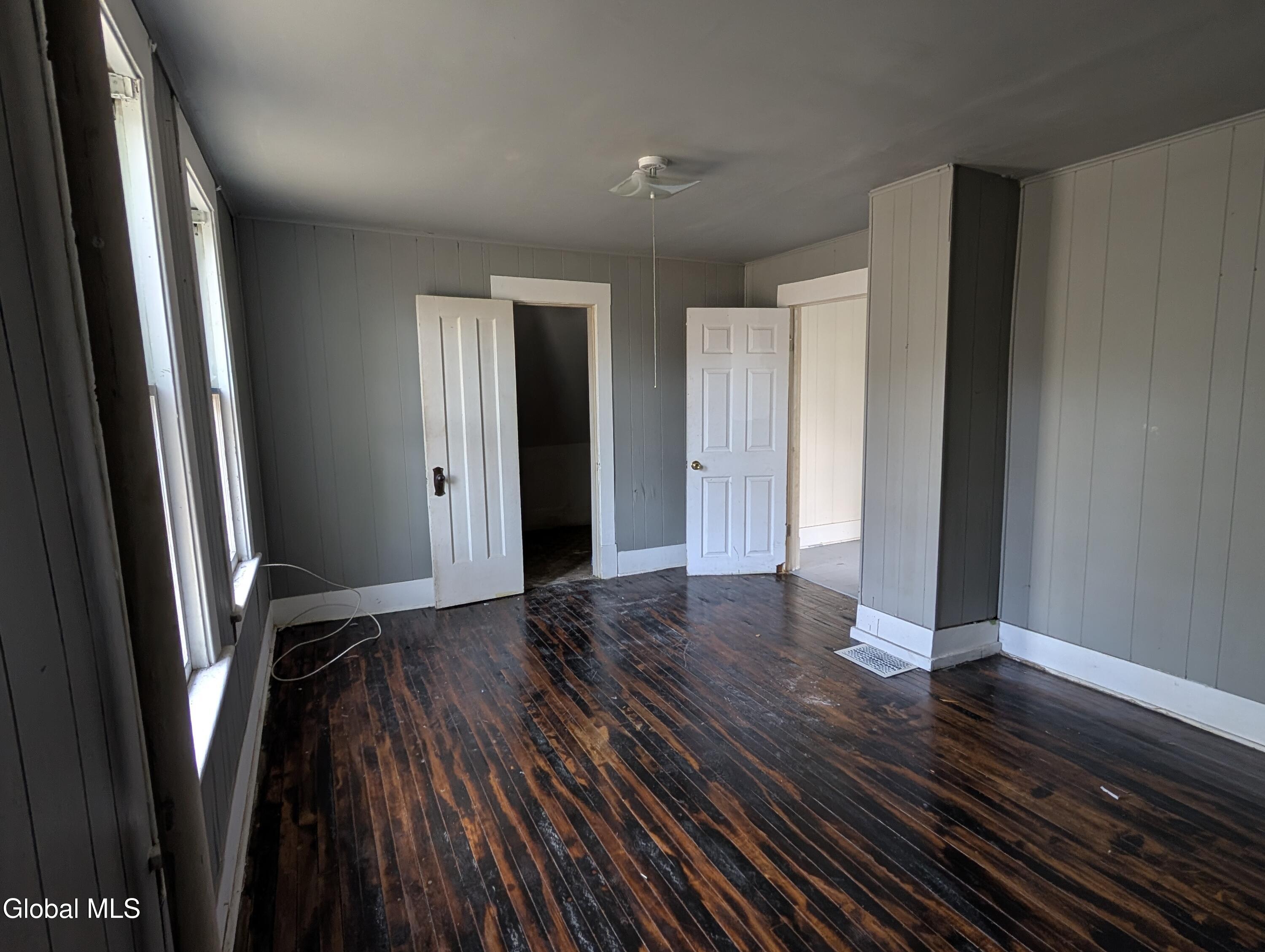 67 Montgomery Street Gloversville NY 12078