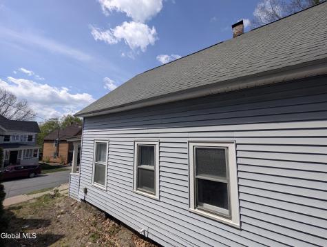 67 Montgomery Street Gloversville NY 12078