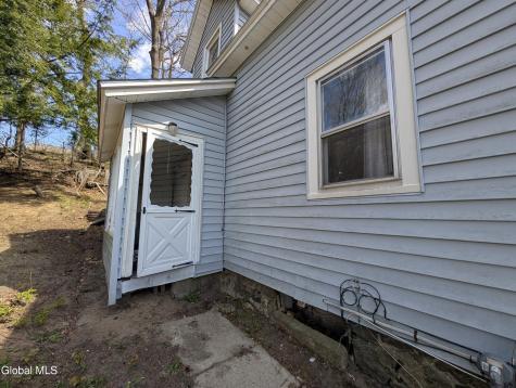 67 Montgomery Street Gloversville NY 12078