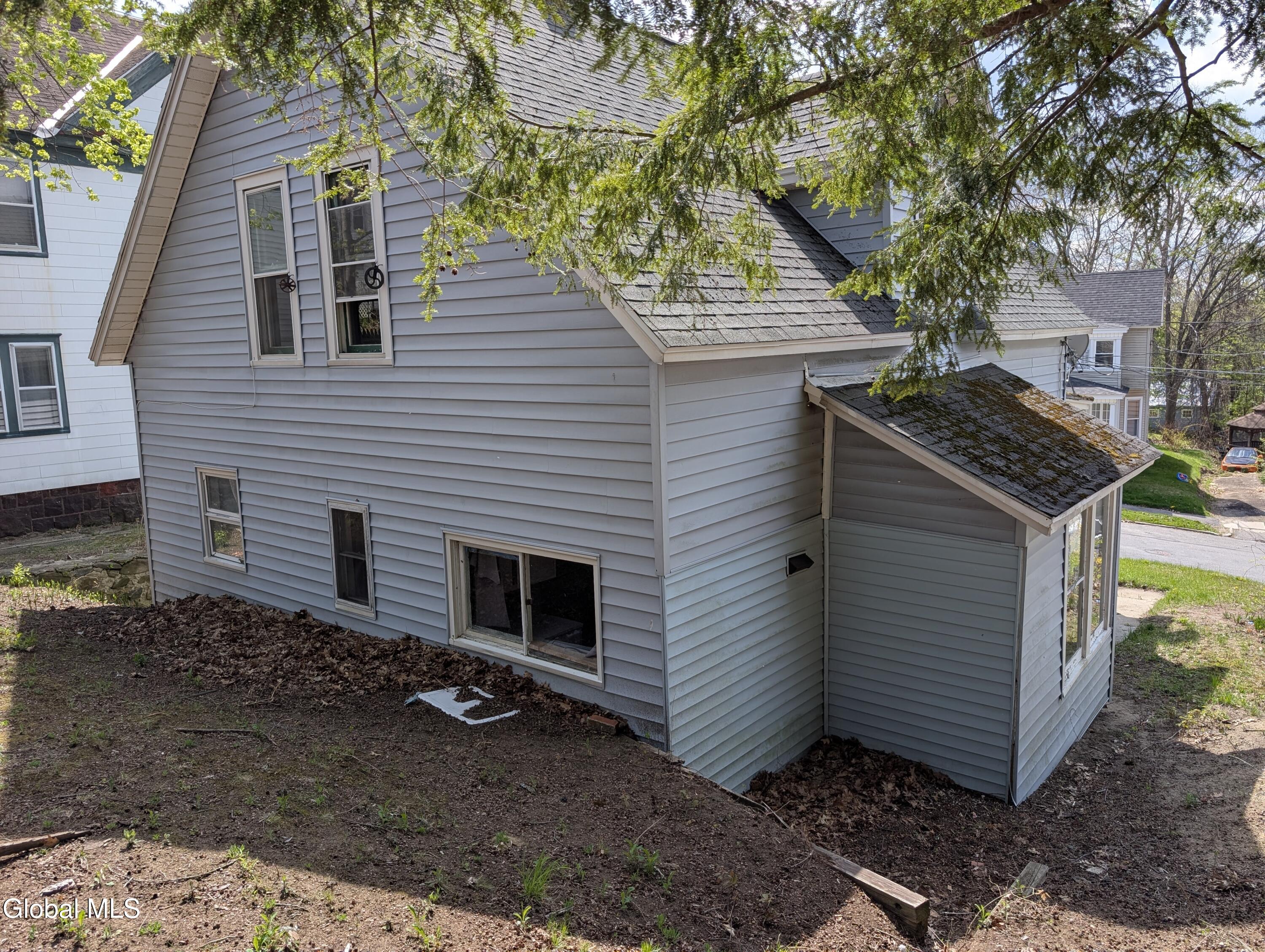 67 Montgomery Street Gloversville NY 12078