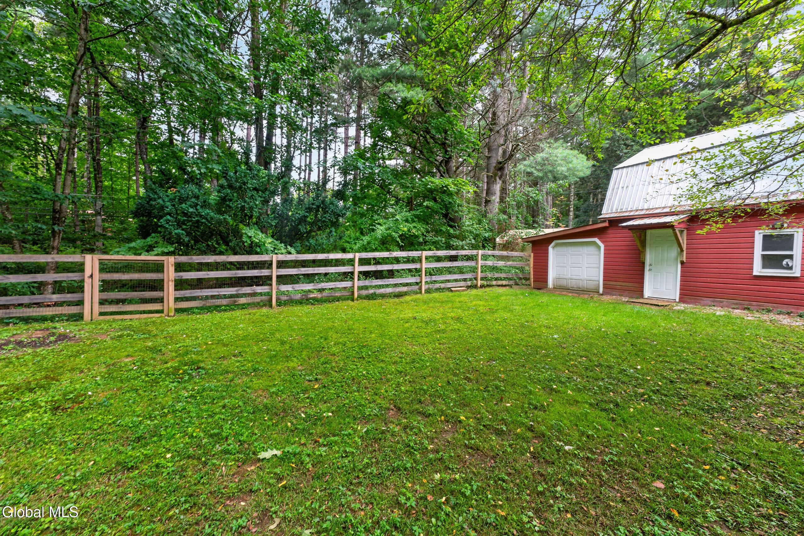 5647 Lake Road Galway NY 12074