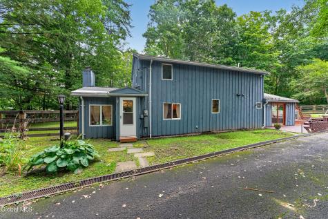 5647 Lake Road Galway NY 12074