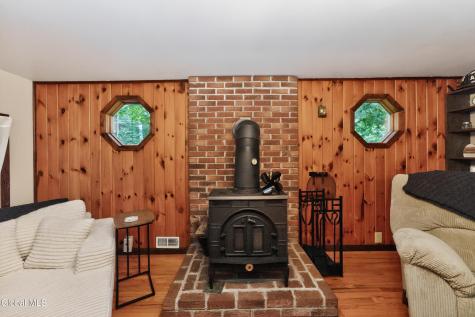 5647 Lake Road Galway NY 12074