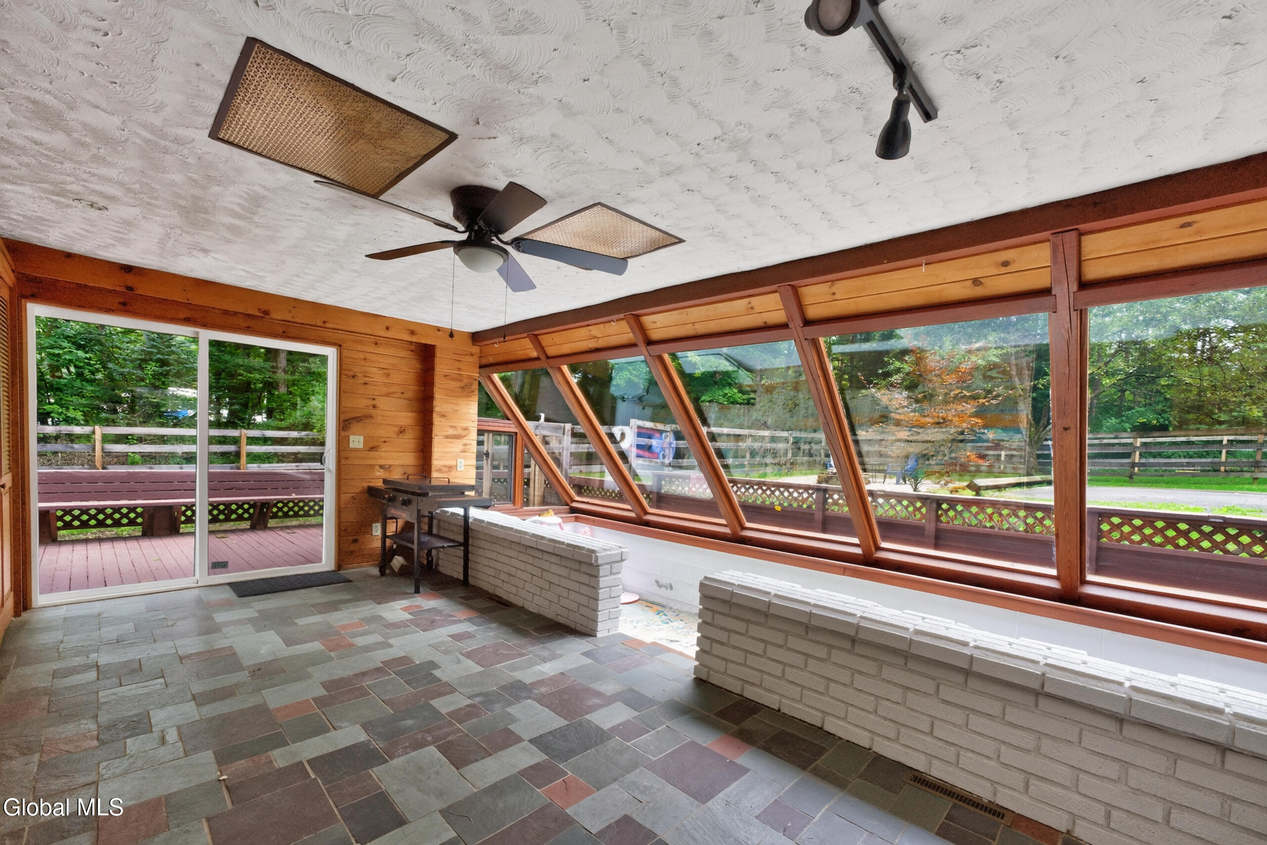 5647 Lake Road Galway NY 12074