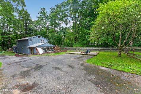 5647 Lake Road Galway NY 12074