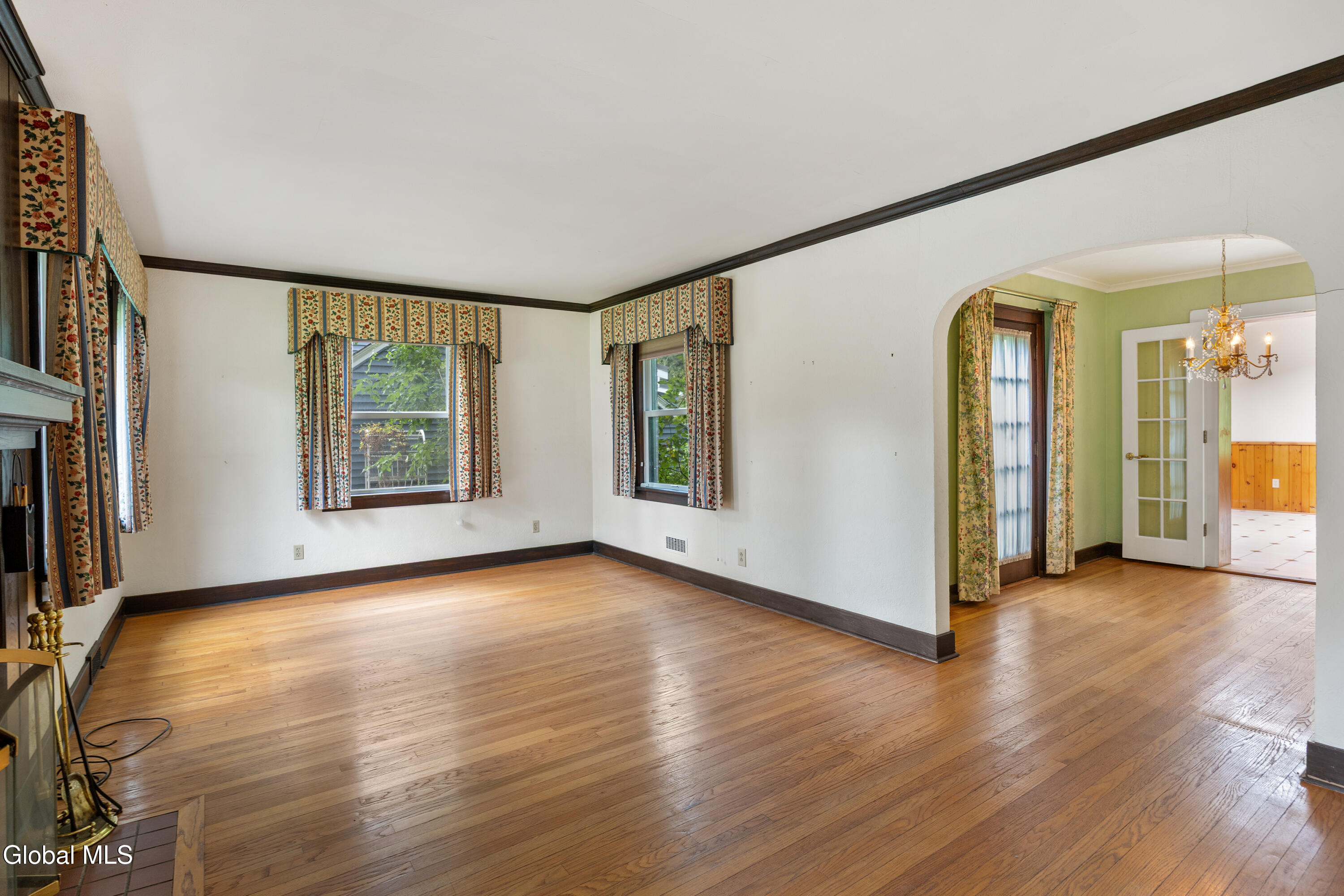 1929 Dean Street Niskayuna NY 12309