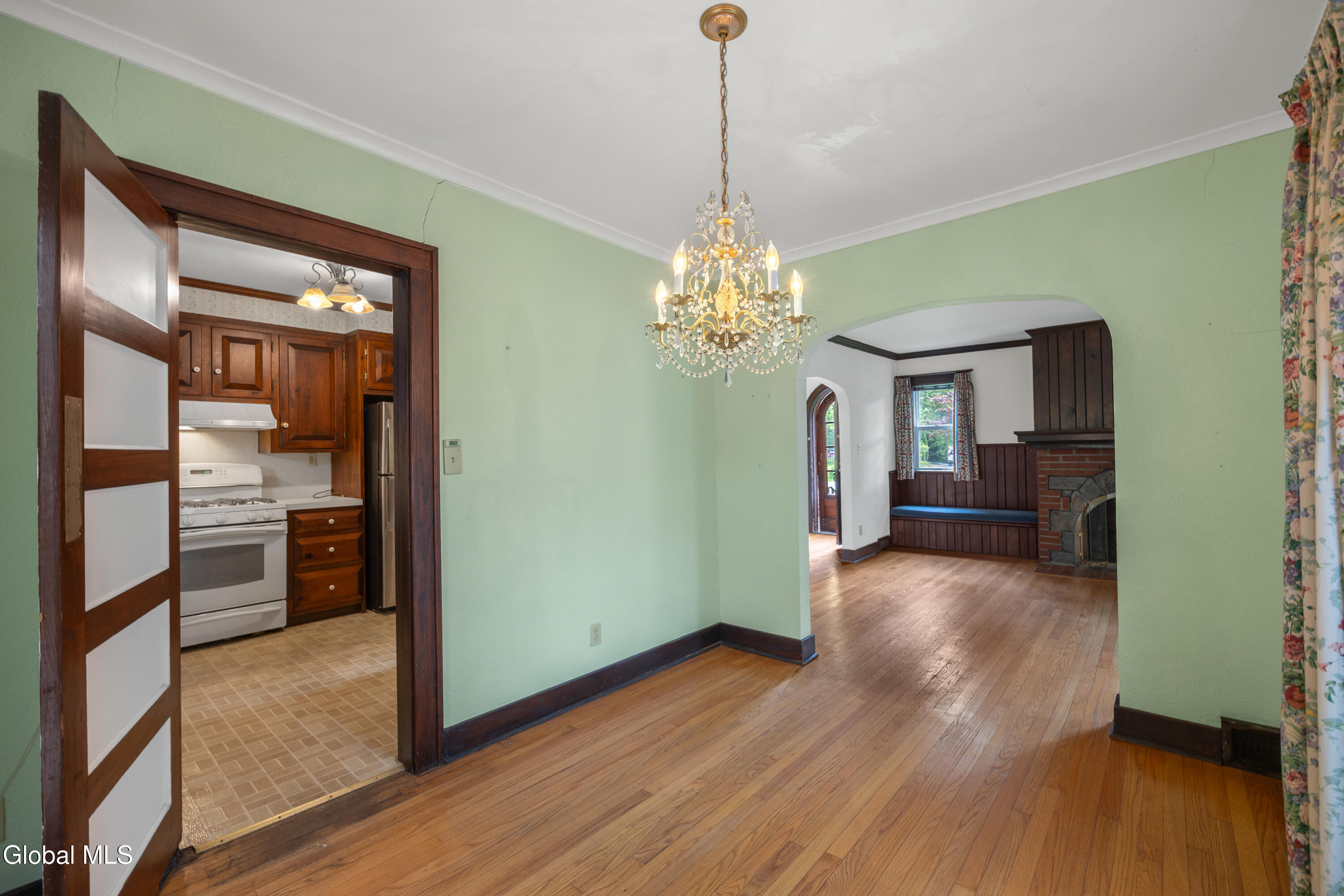 1929 Dean Street Niskayuna NY 12309