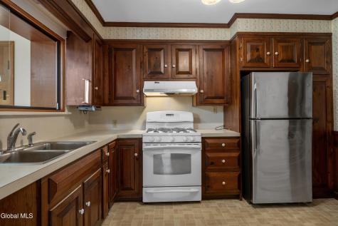 1929 Dean Street Niskayuna NY 12309