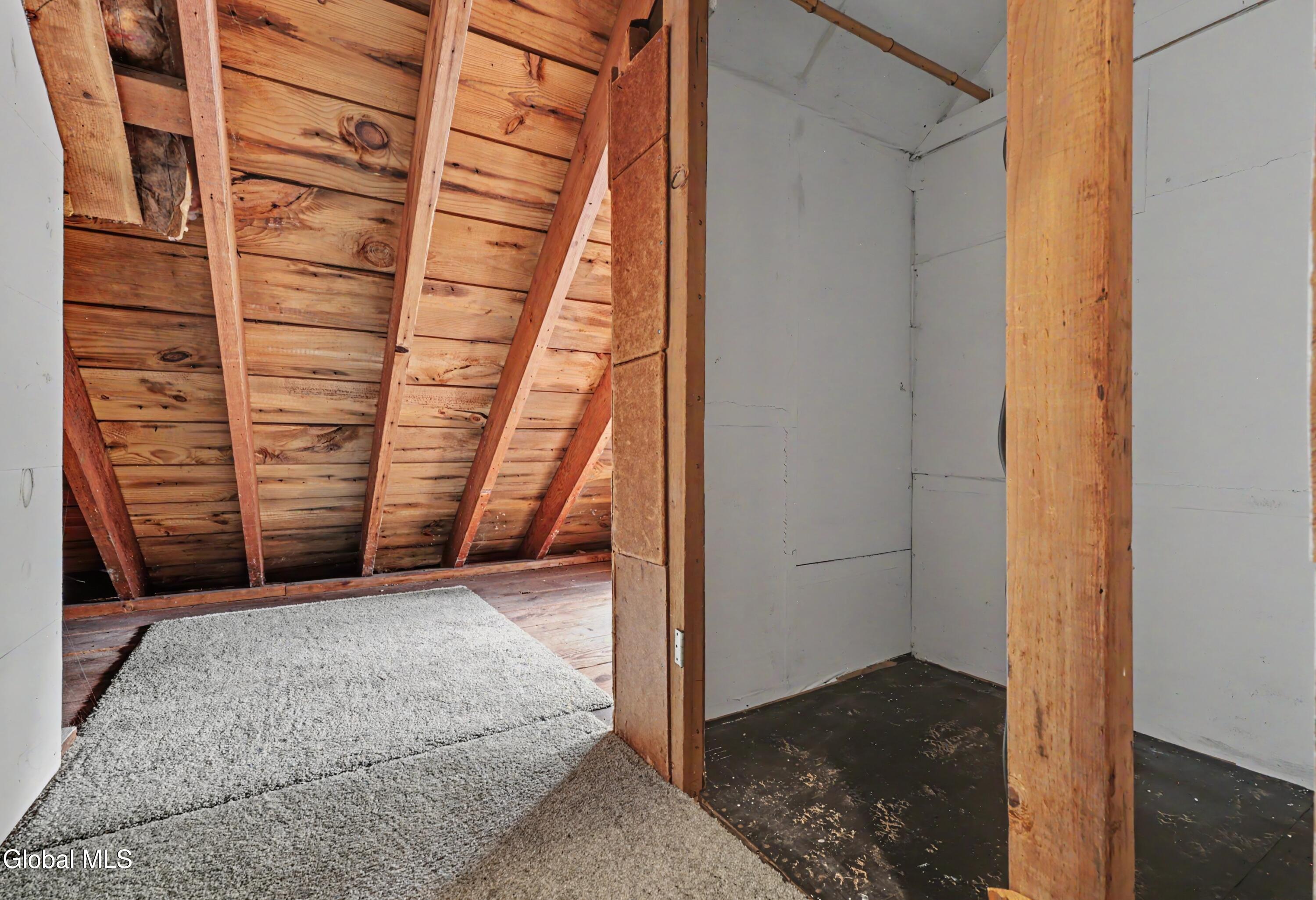 1929 Dean Street Niskayuna NY 12309
