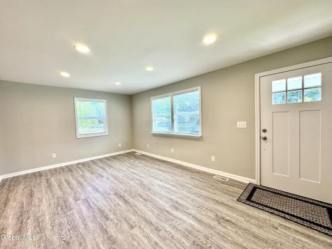 18 3rd Avenue Hadley NY 12835