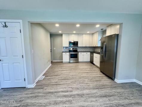 18 3rd Avenue Hadley NY 12835