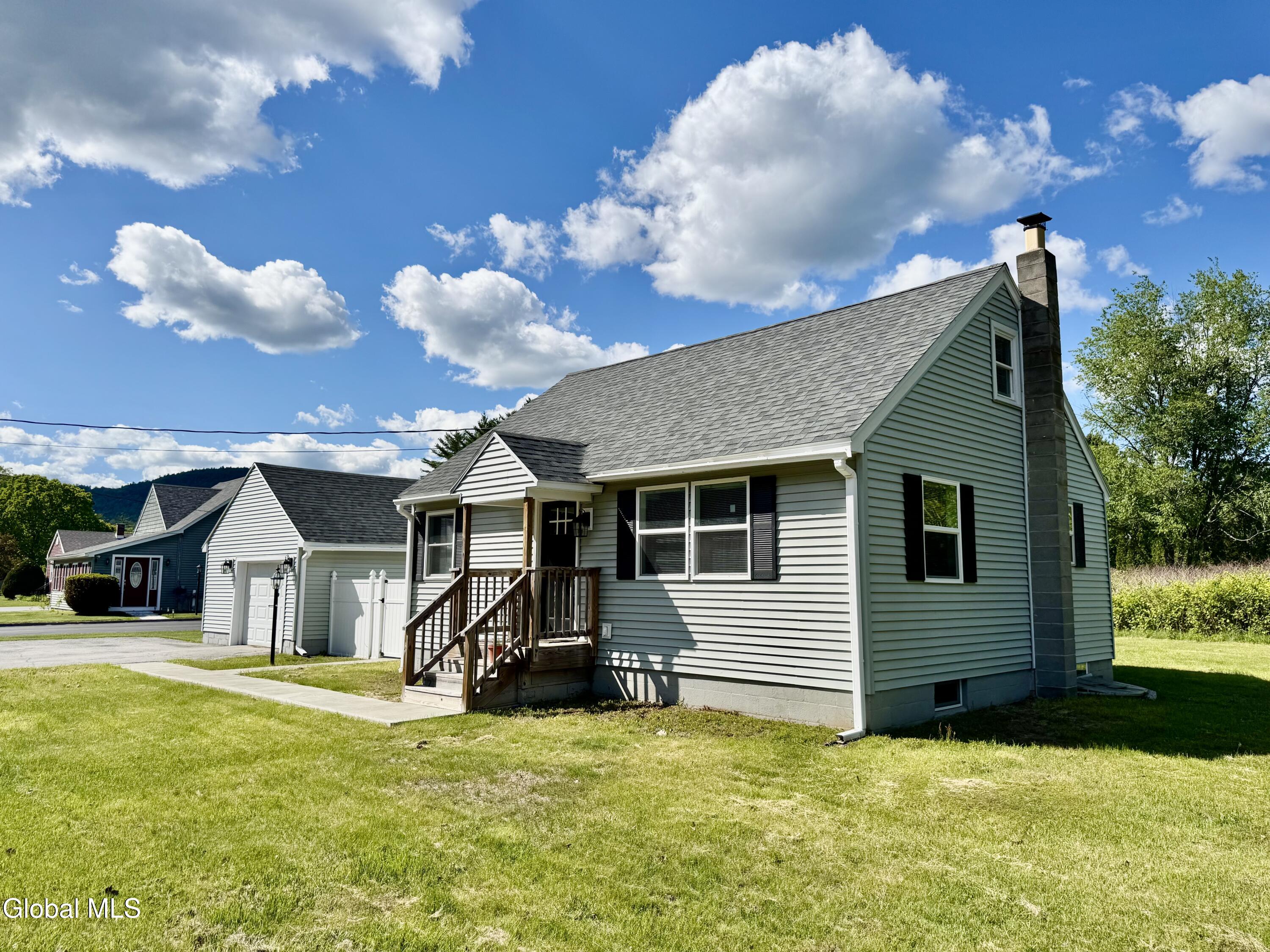 18 3rd Avenue Hadley NY 12835