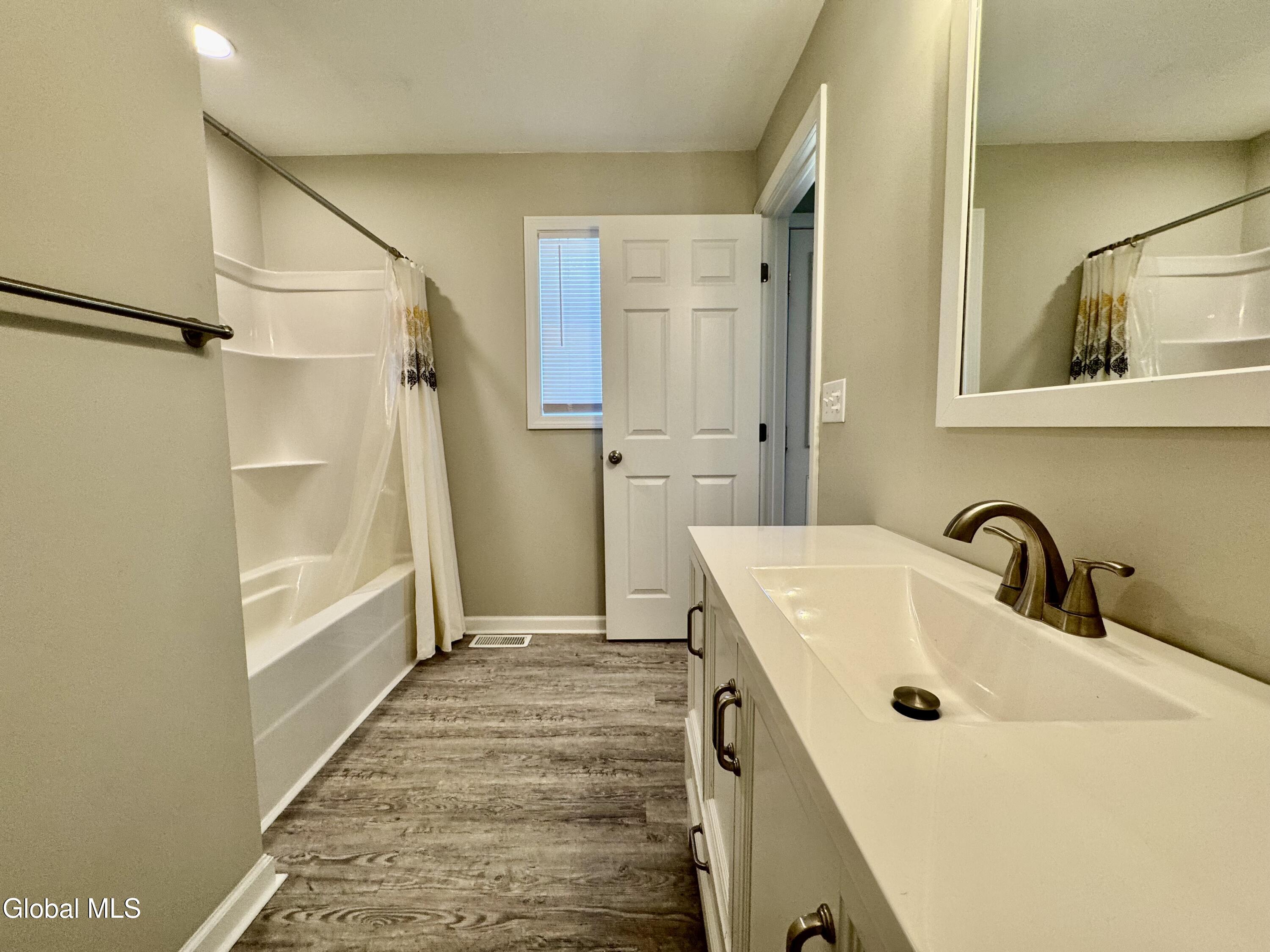18 3rd Avenue Hadley NY 12835