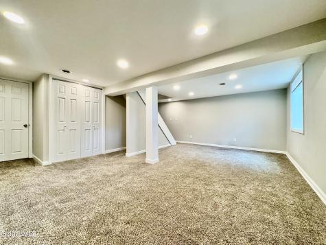 18 3rd Avenue Hadley NY 12835