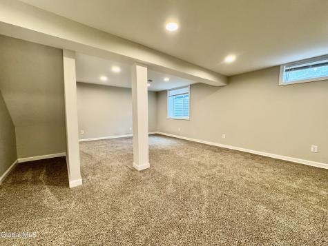 18 3rd Avenue Hadley NY 12835