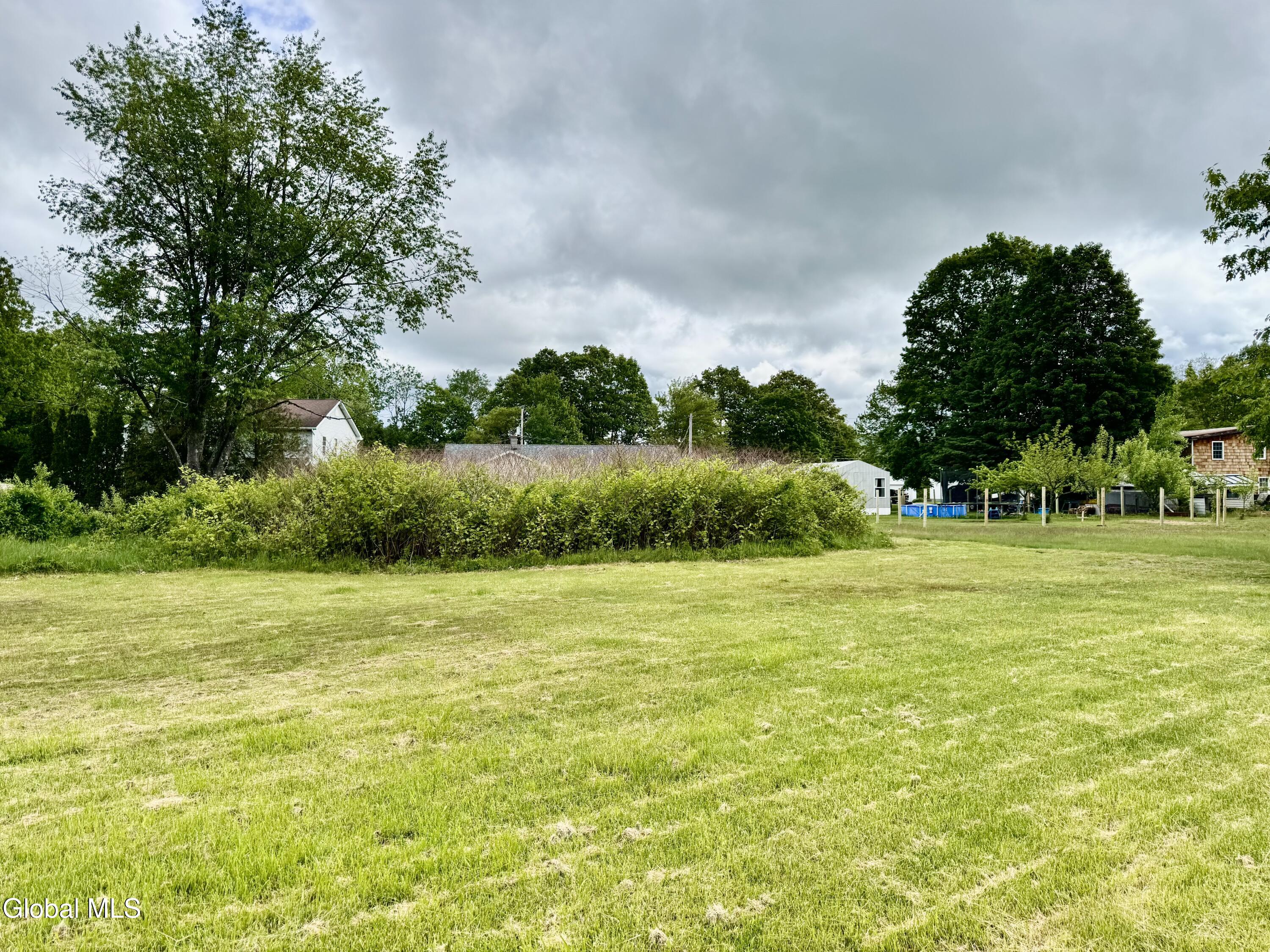 18 3rd Avenue Hadley NY 12835