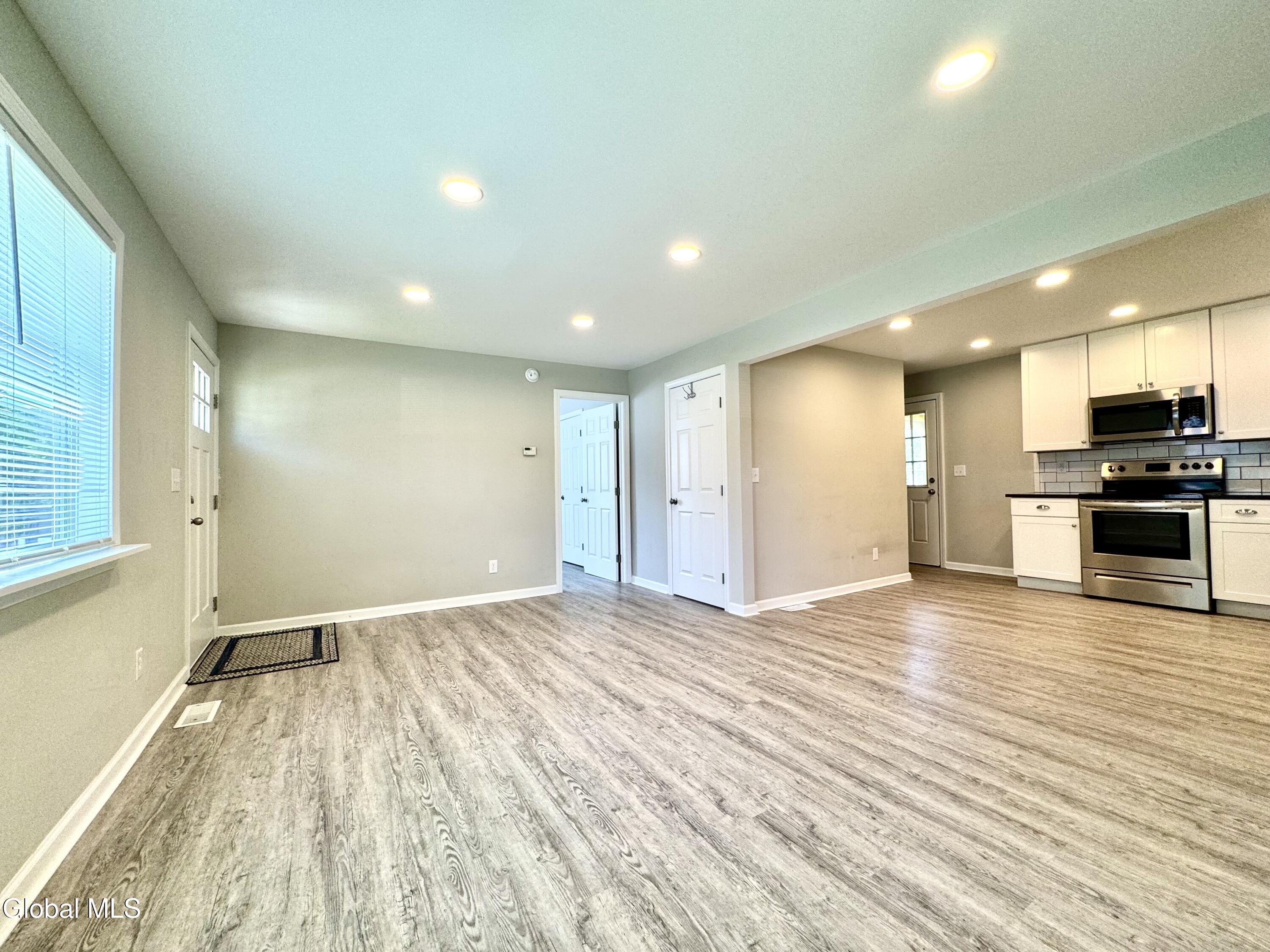 18 3rd Avenue Hadley NY 12835