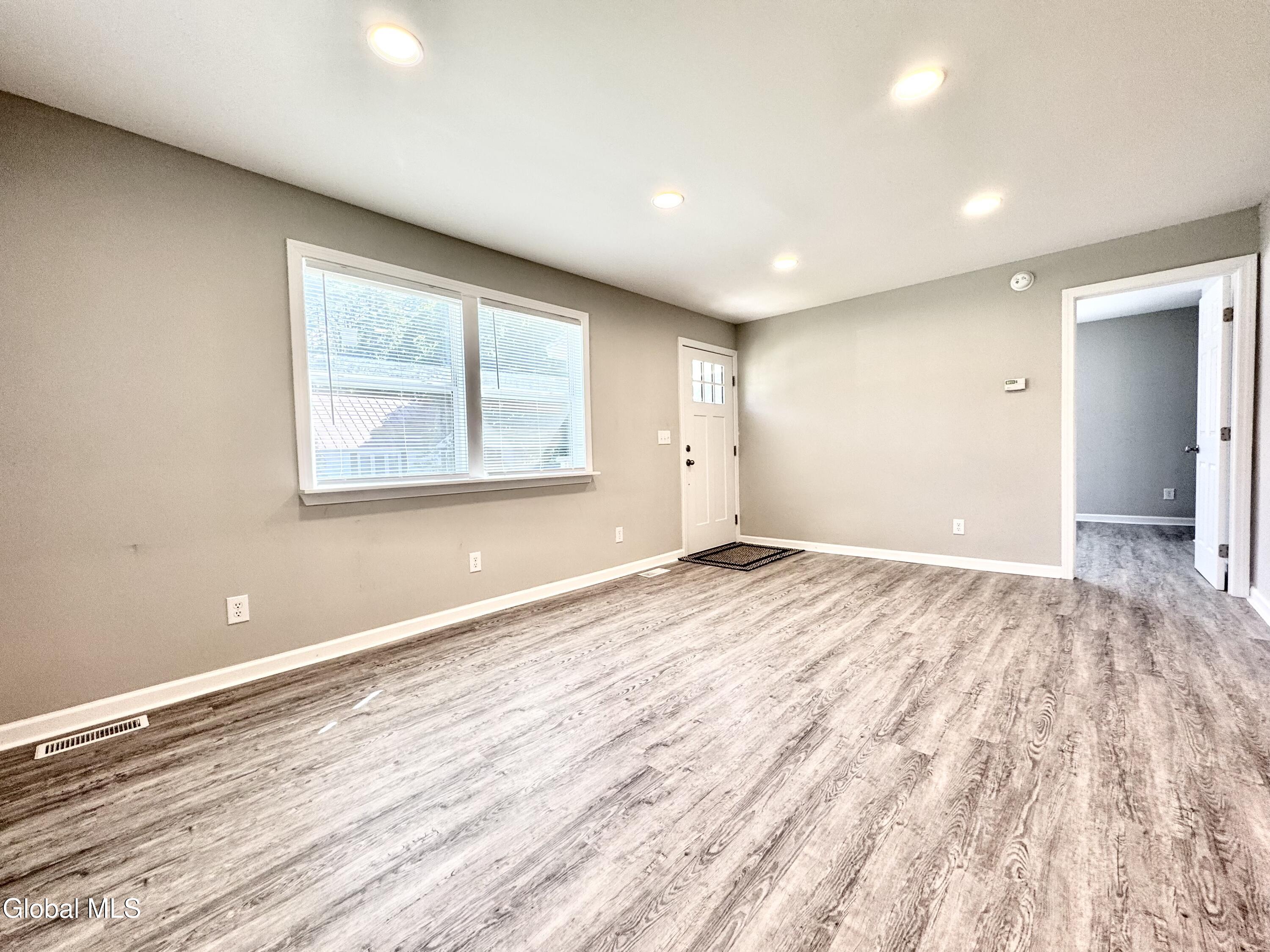 18 3rd Avenue Hadley NY 12835