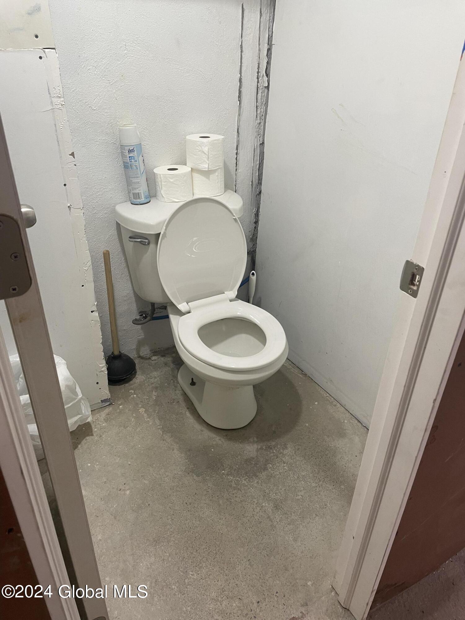 2303-2305 15th Street Troy NY 12180