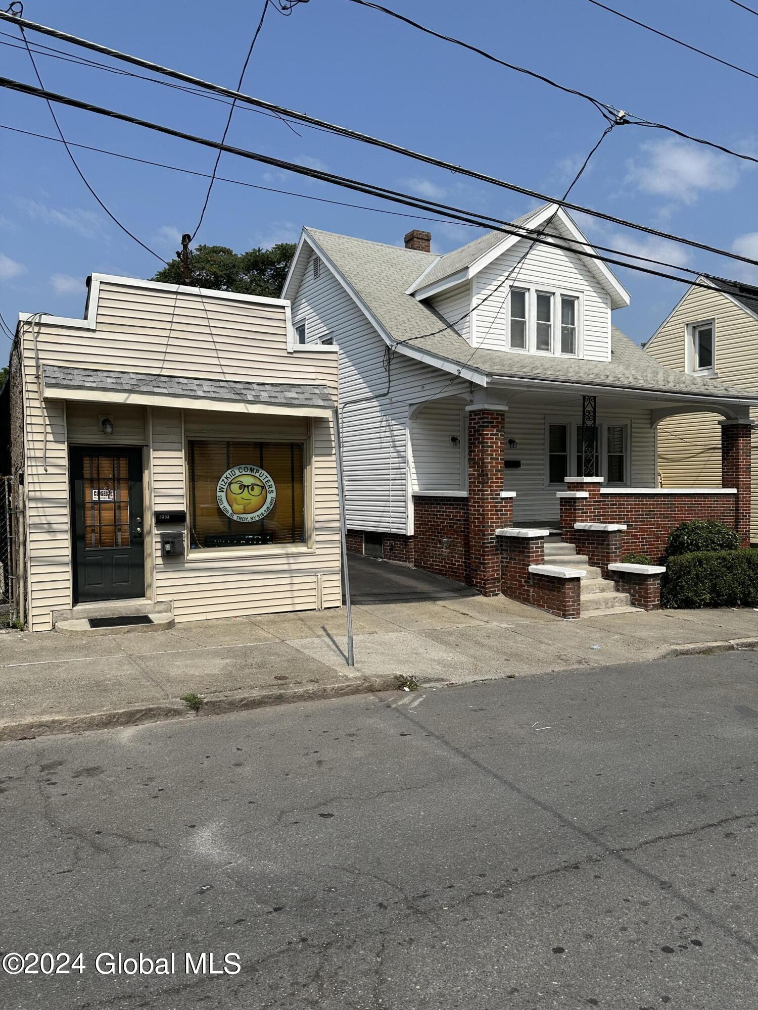 2303-2305 15th Street Troy NY 12180