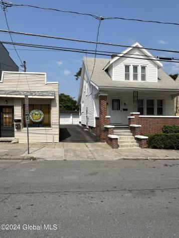 2303-2305 15th Street Troy NY 12180