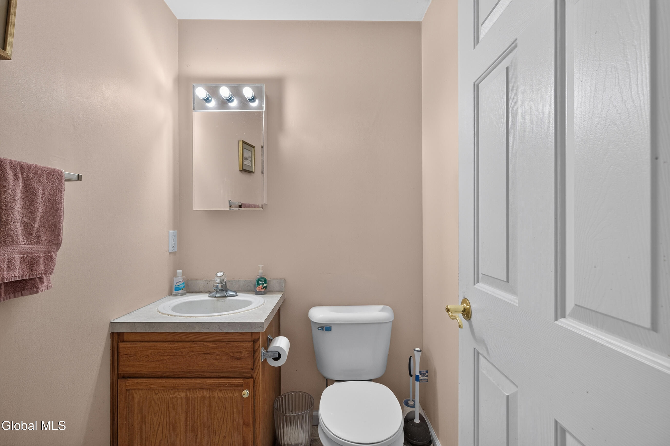 67 Higgins Road Wynantskill NY 12198