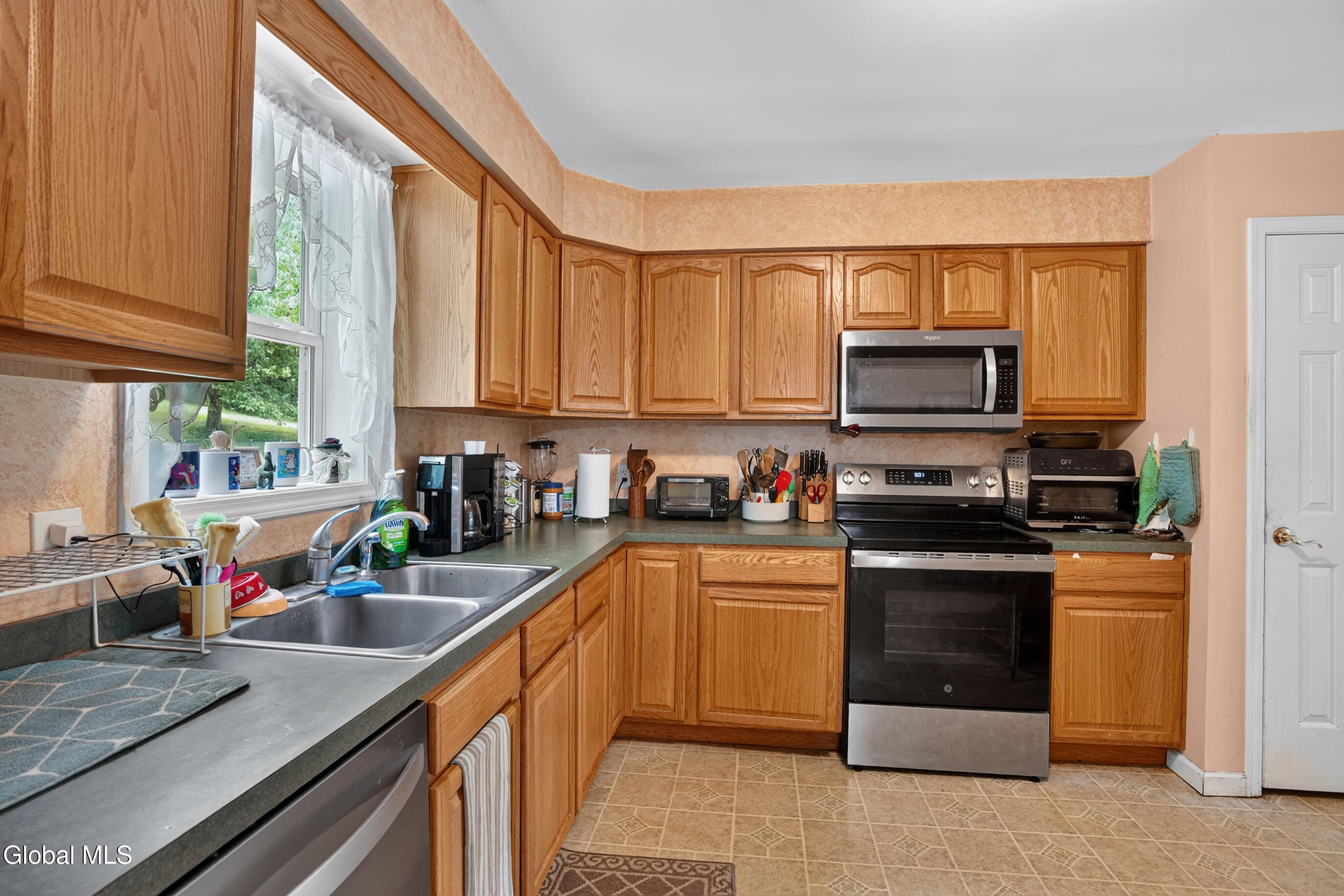 67 Higgins Road Wynantskill NY 12198