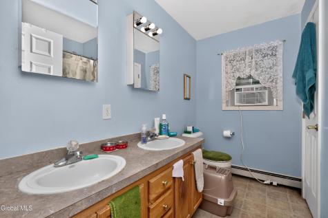 67 Higgins Road Wynantskill NY 12198