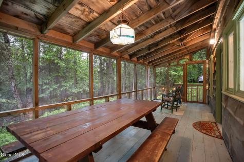 29 Fennessey Lane Newcomb NY 12852