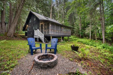 29 Fennessey Lane Newcomb NY 12852