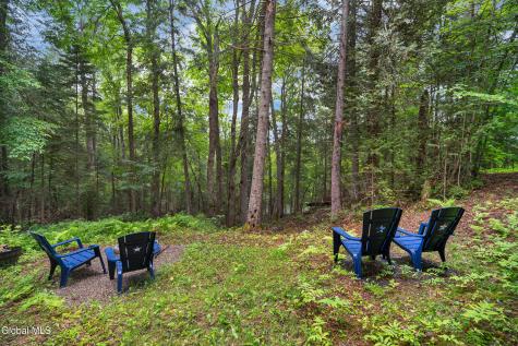 29 Fennessey Lane Newcomb NY 12852