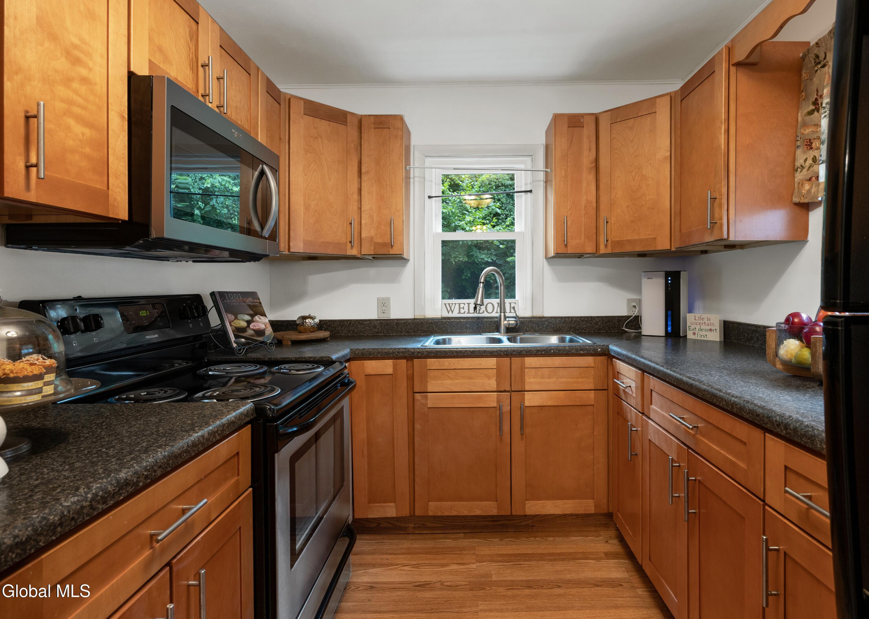 69 Ray Road Rexford NY 12148
