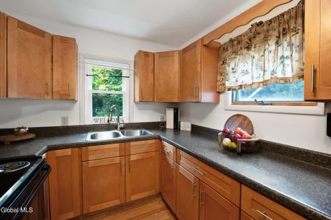 69 Ray Road Rexford NY 12148