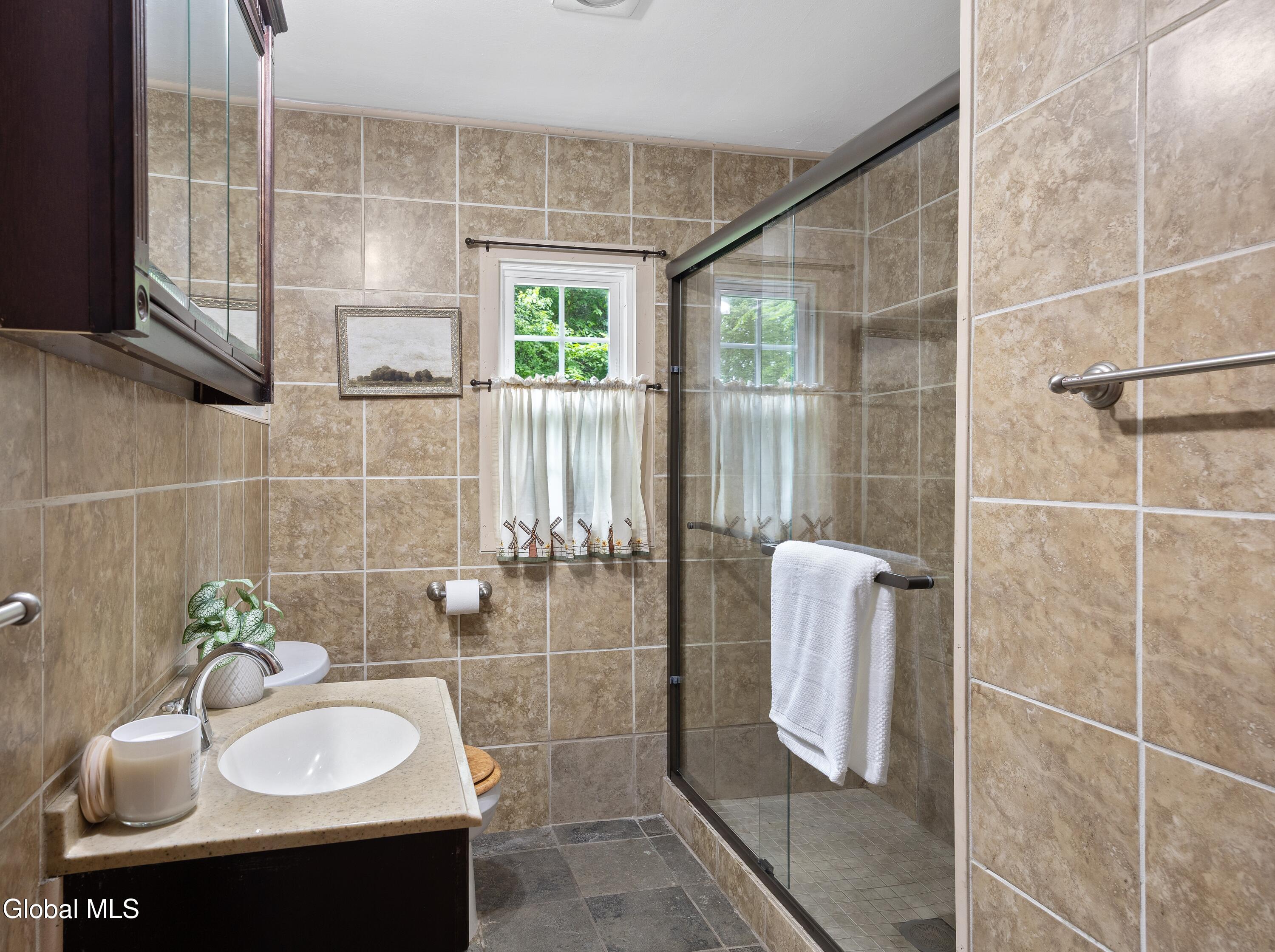 69 Ray Road Rexford NY 12148